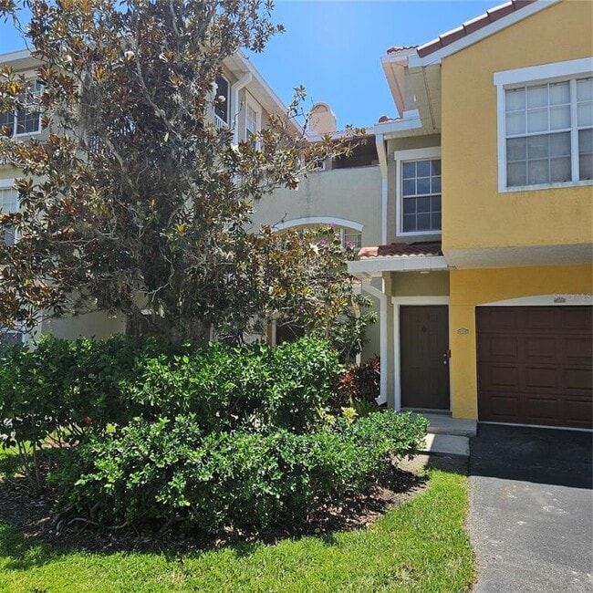 Building Photo - 5500 Bentgrass Dr