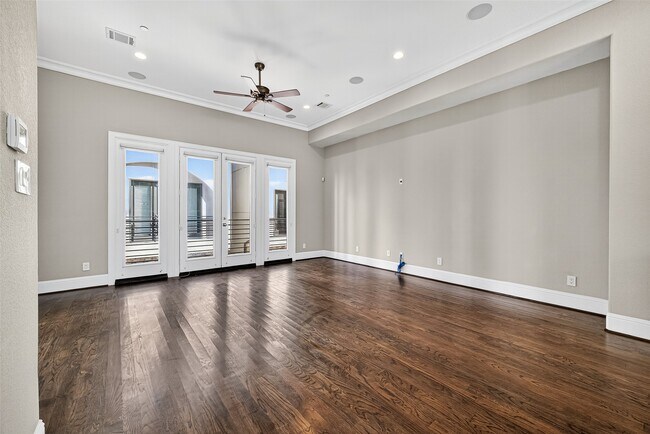 Building Photo - 2116 Mason St