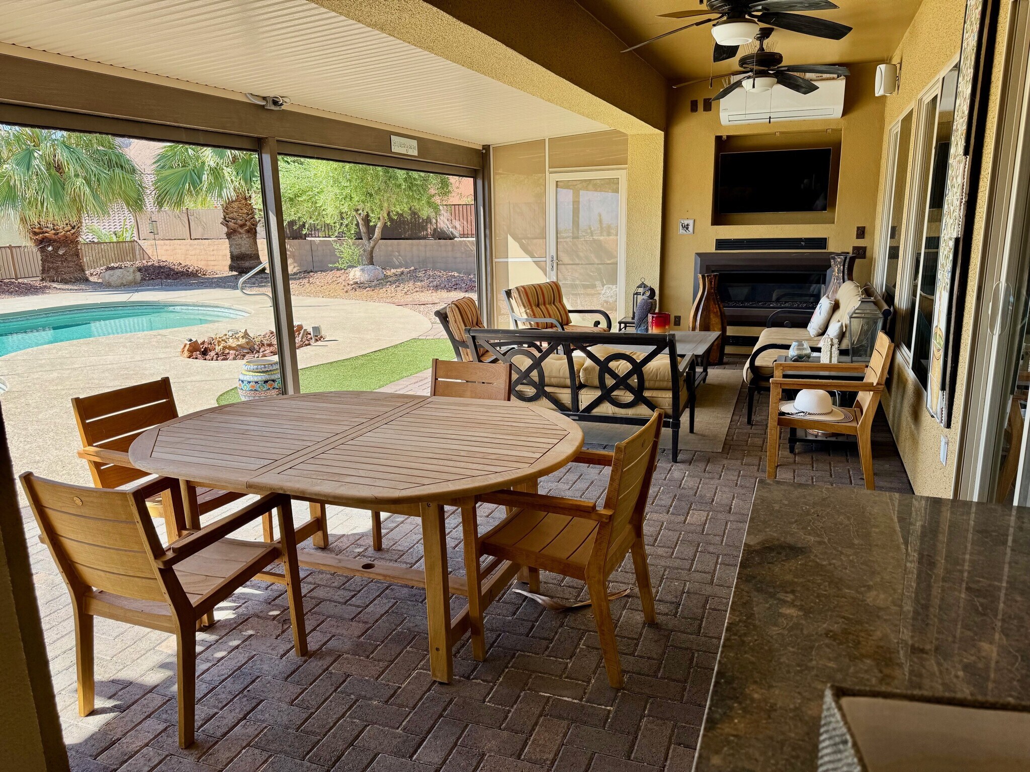 Outdoor Living Area - 1582 Smoke Signal Ct