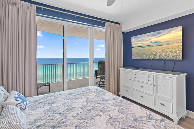 Building Photo - 17545 Front Beach Rd