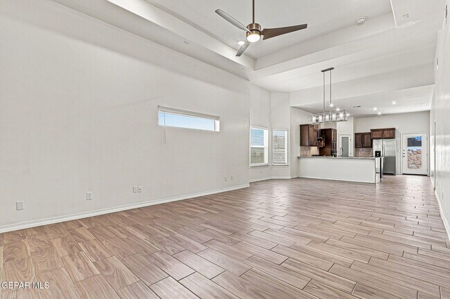 Building Photo - 13253 Coldham St