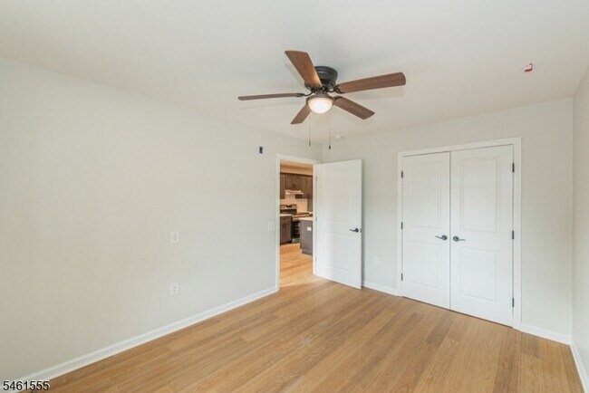 Building Photo - 39 Ledgewood Ave