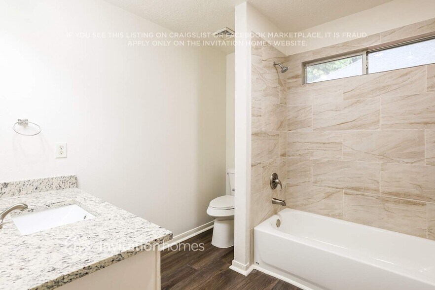 Building Photo - 8618 Discus Dr
