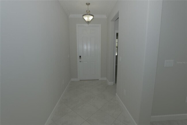 Building Photo - 10002 Victory Gallop Loop