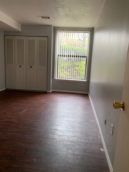 Building Photo - 37 S Quinsigamond Ave