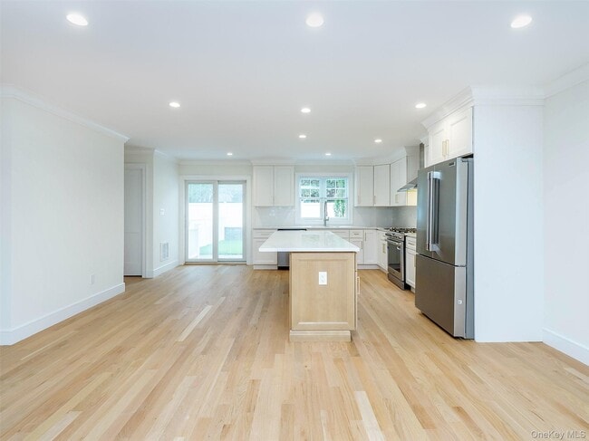 Building Photo - 23 Marwood Rd N