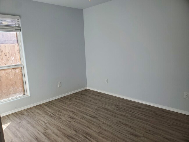 Building Photo - PRE-LEASE! Great 3/2/2 Located in Frenship ISD