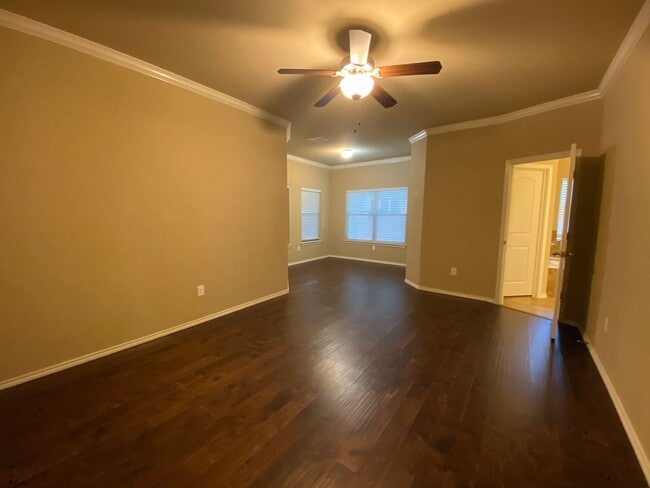 Building Photo - 27039 Trinity Bend