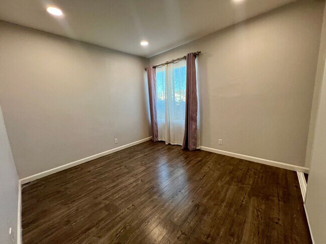 Building Photo - 3-Bedroom San Jose Home for Rent on a Quie...