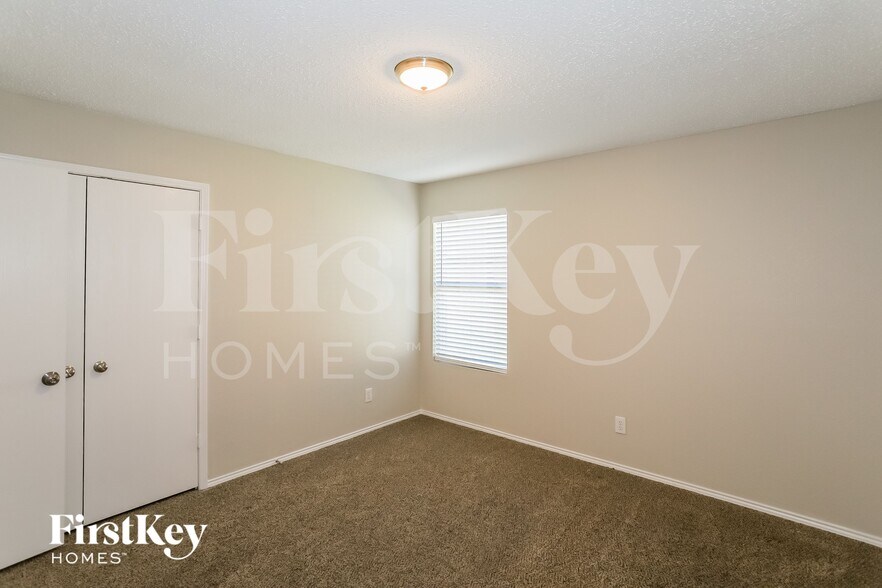 Building Photo - 5705 Addington Dr