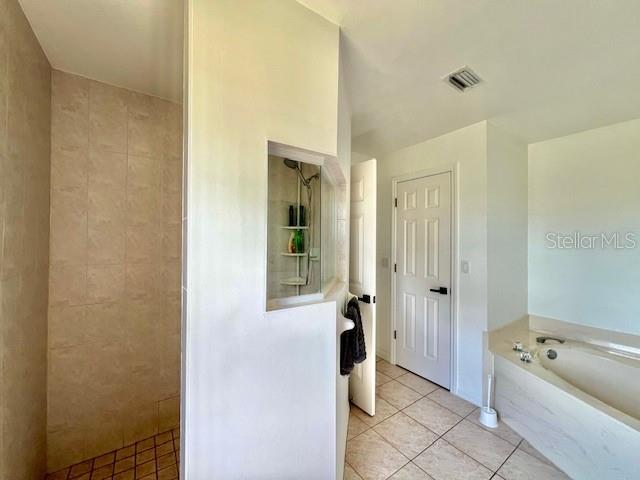 Building Photo - 426 NW 37th Pl