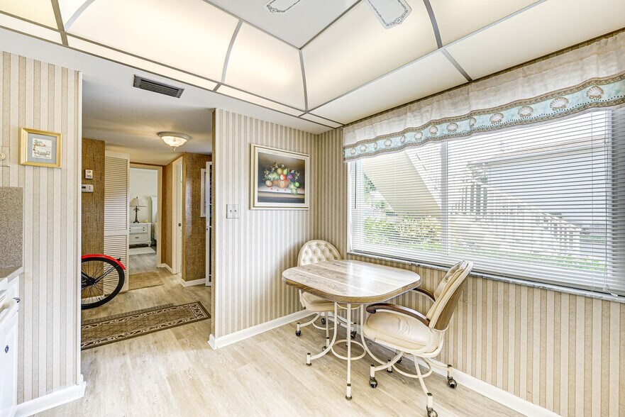 Building Photo - 432 Teryl Rd