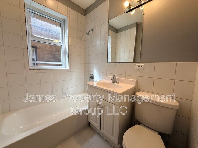 Building Photo - 5205 S Drexel Ave