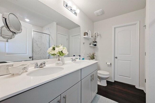 Building Photo - 446 Grace Lilly Dr