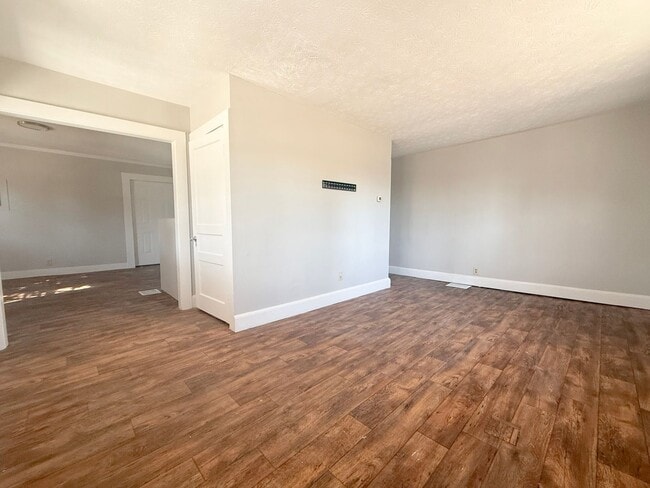 Building Photo - $200 off Move in Special | 3-Bedroom Home with Carport and Spacious Rooms Near Tennessee Tech & D...