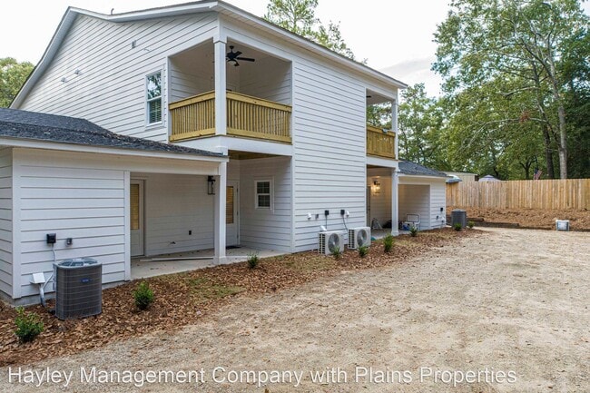 Building Photo - 4 br, 4 bath House - 388 Sanders St.