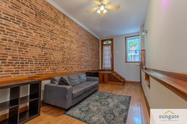 Building Photo - 2321 Essex St