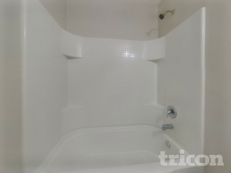 Building Photo - 2055 Sweet Lilac Dr