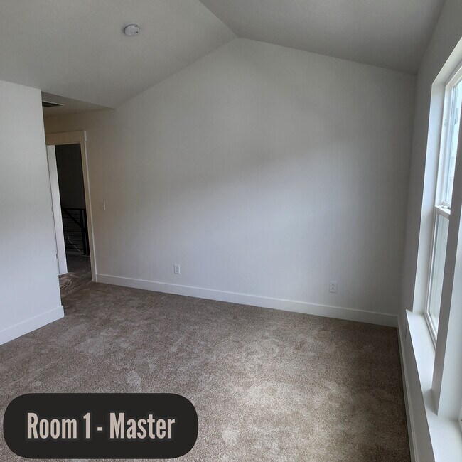 Building Photo - 3740 3740 W