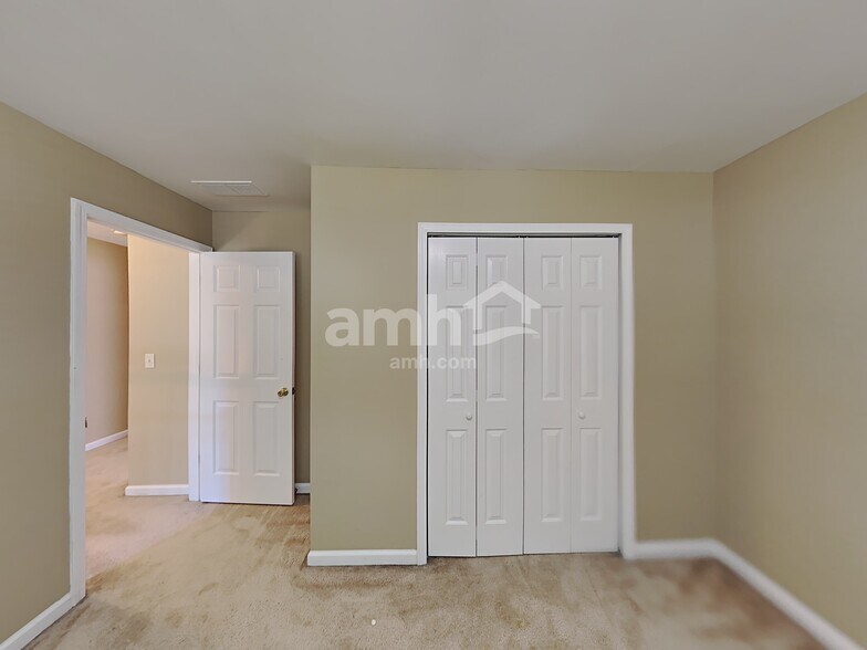 Building Photo - 291 Ivy Manor Dr NW