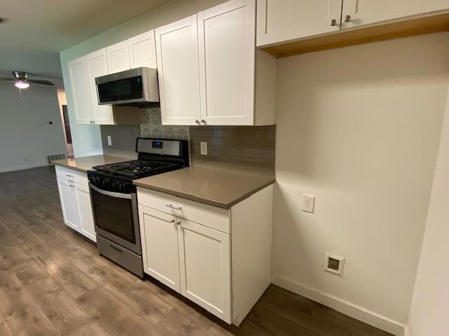 Building Photo - 900 Riddlewood Dr