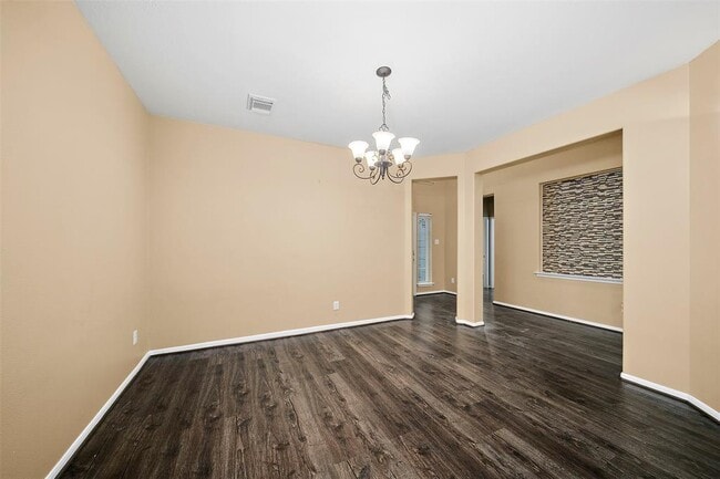 Building Photo - 8301 Seagull Ln