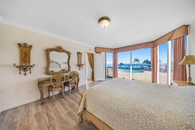 Building Photo - 17555 Collins Ave