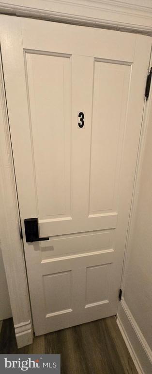 Building Photo - 213 W Market St