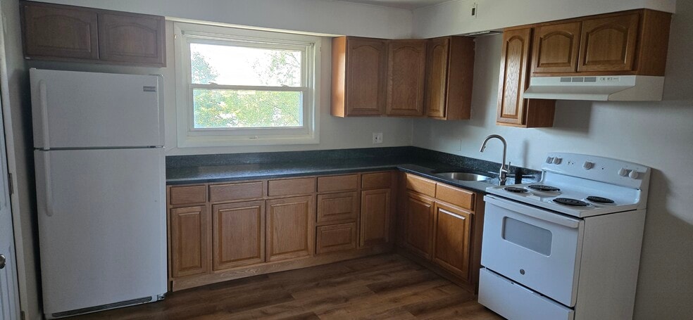 Building Photo - 61 Vandenburgh Ave