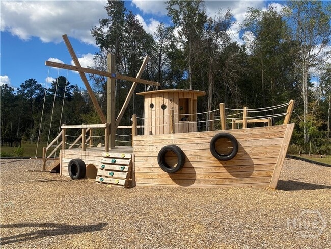 Building Photo - 305 Windmill Dr