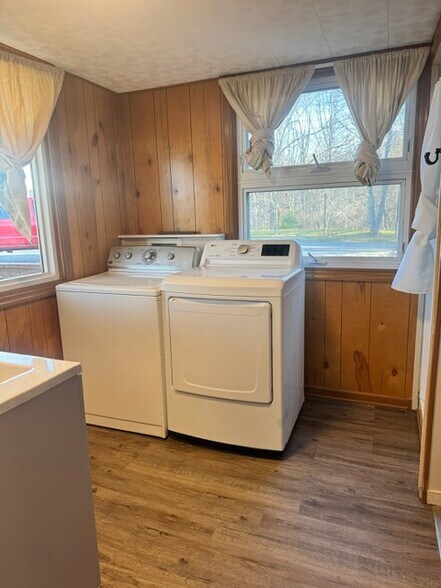 Building Photo - 31 Queen Rd