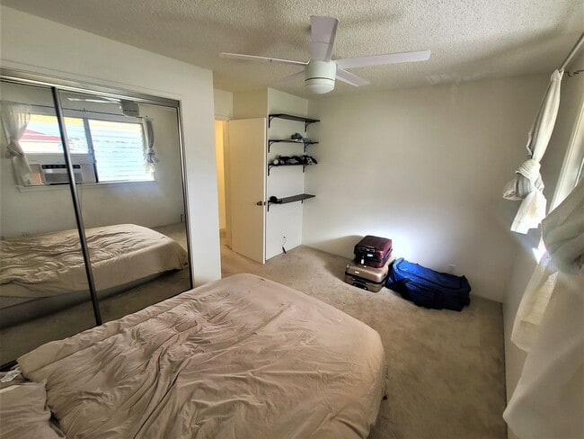 Building Photo - Koolau Vista!  Kailua Town convenience. 2 bed, 1.5 bath, 1 covered parking!