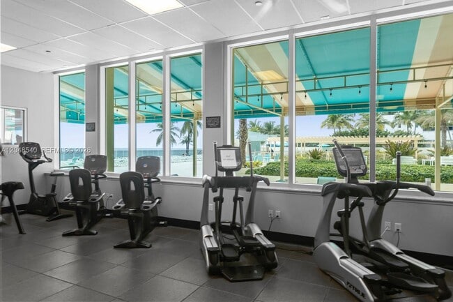 Building Photo - 2501 S Ocean Dr