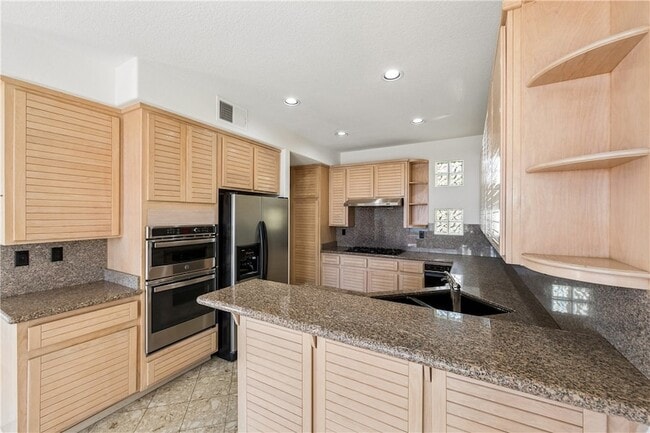 Building Photo - 5824 Spinnaker Bay Dr