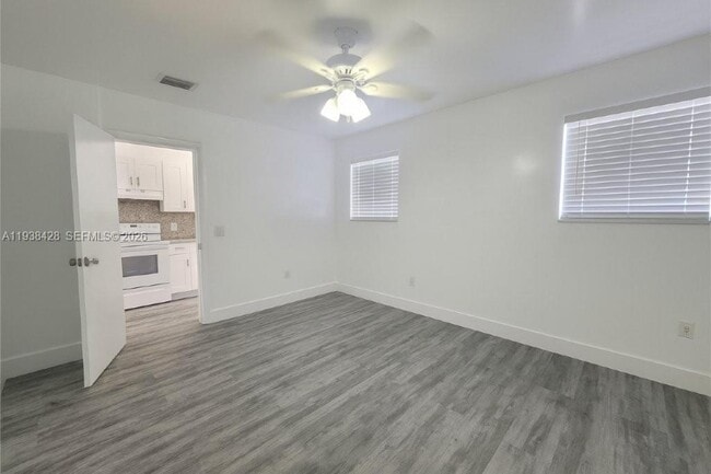 Building Photo - 2265 SW 15th St