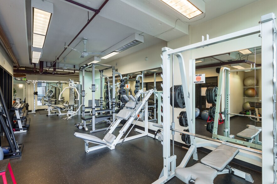 Building Photo - 1777 Larimer St