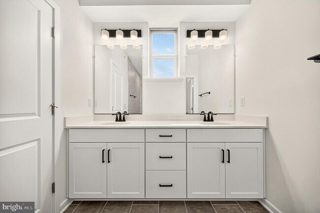Building Photo - 20957 Bluebird Sq