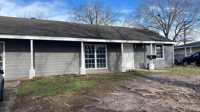 Building Photo - Beautiful house, perfect for you!!!