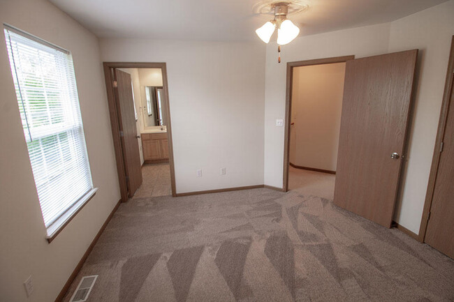 Building Photo - 1639 Citadel Dr