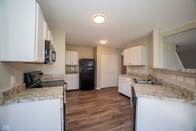 Building Photo - 3103 Black Forest Ln