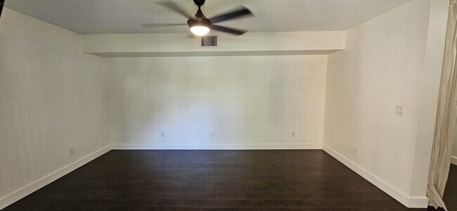 Building Photo - 11865 SW 11th Ct