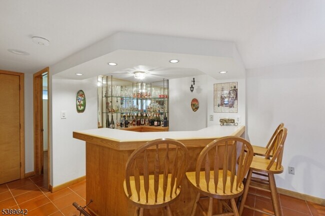 Building Photo - 202 Mt Horeb Rd