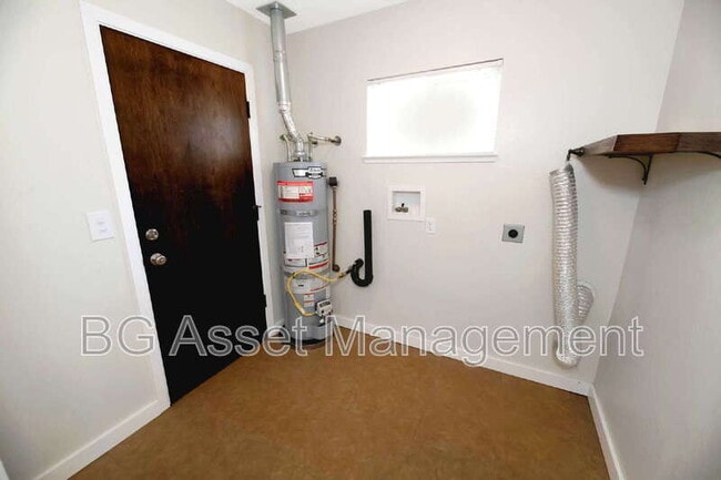 Building Photo - 760 Alhambra Rd