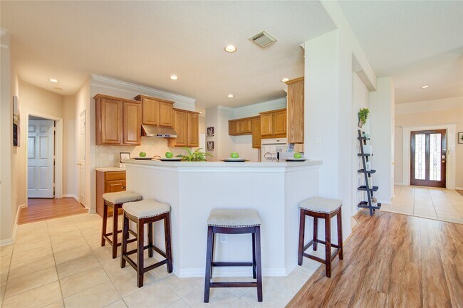 Building Photo - 22514 Jutewood Ln
