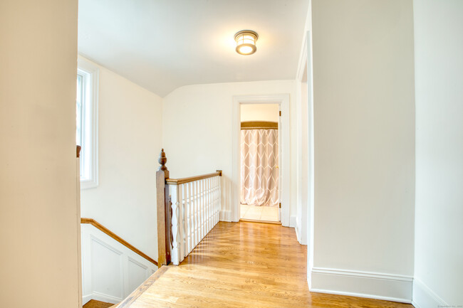 Building Photo - 28 Terrace Ave