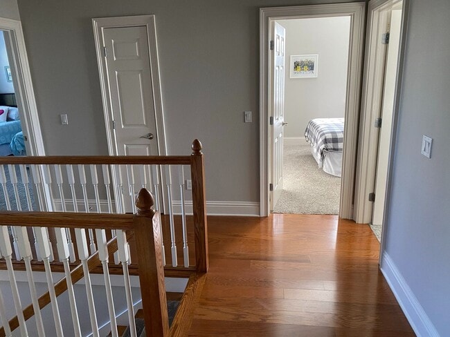 Building Photo - Secluded 4 Bed 3.5 Bath Near MacDill