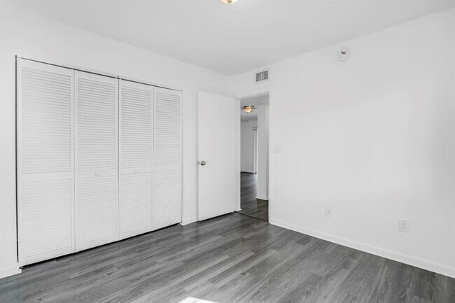 Building Photo - 9222 W Atlantic Blvd