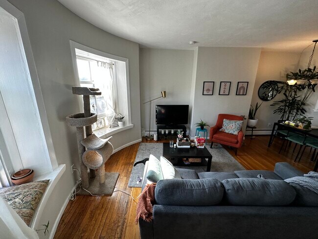 Building Photo - 538 Massachusetts Ave