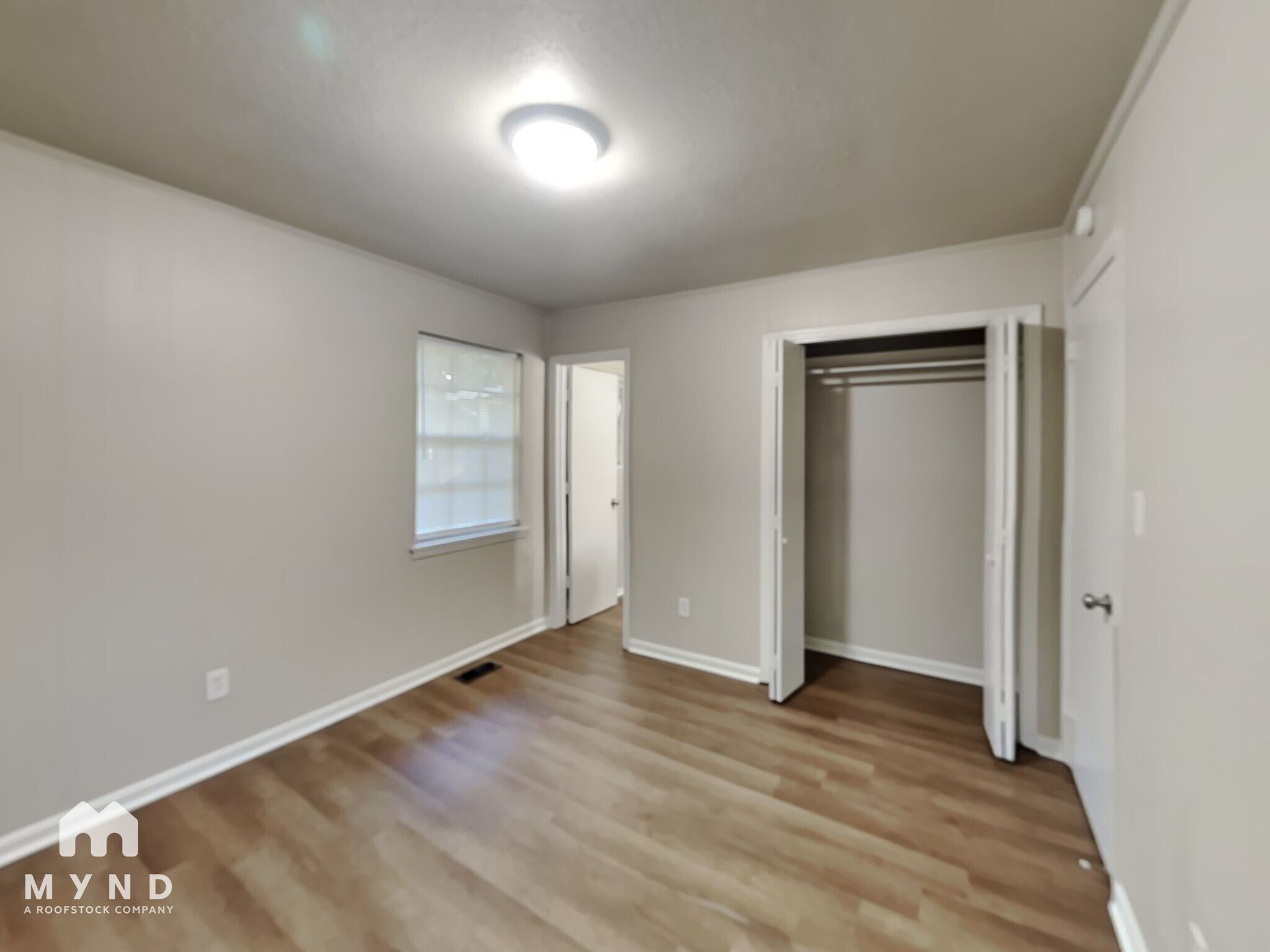 Building Photo - 713 Kingman Rd