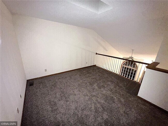 Building Photo - 1902 Aster